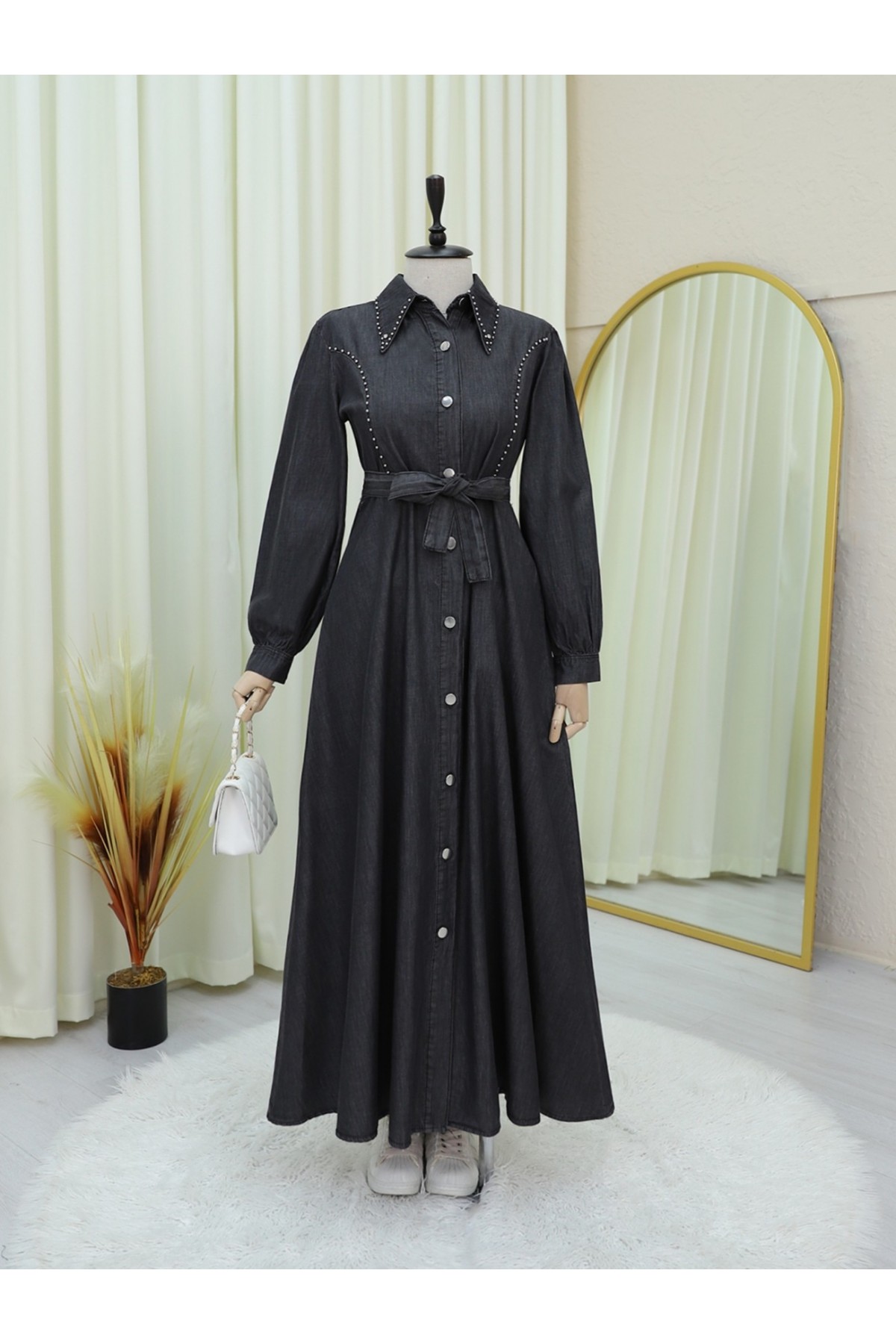 Belden Bağlamalı Önü Düğmeli Boncuklu Kot Elbise -Antrasit
