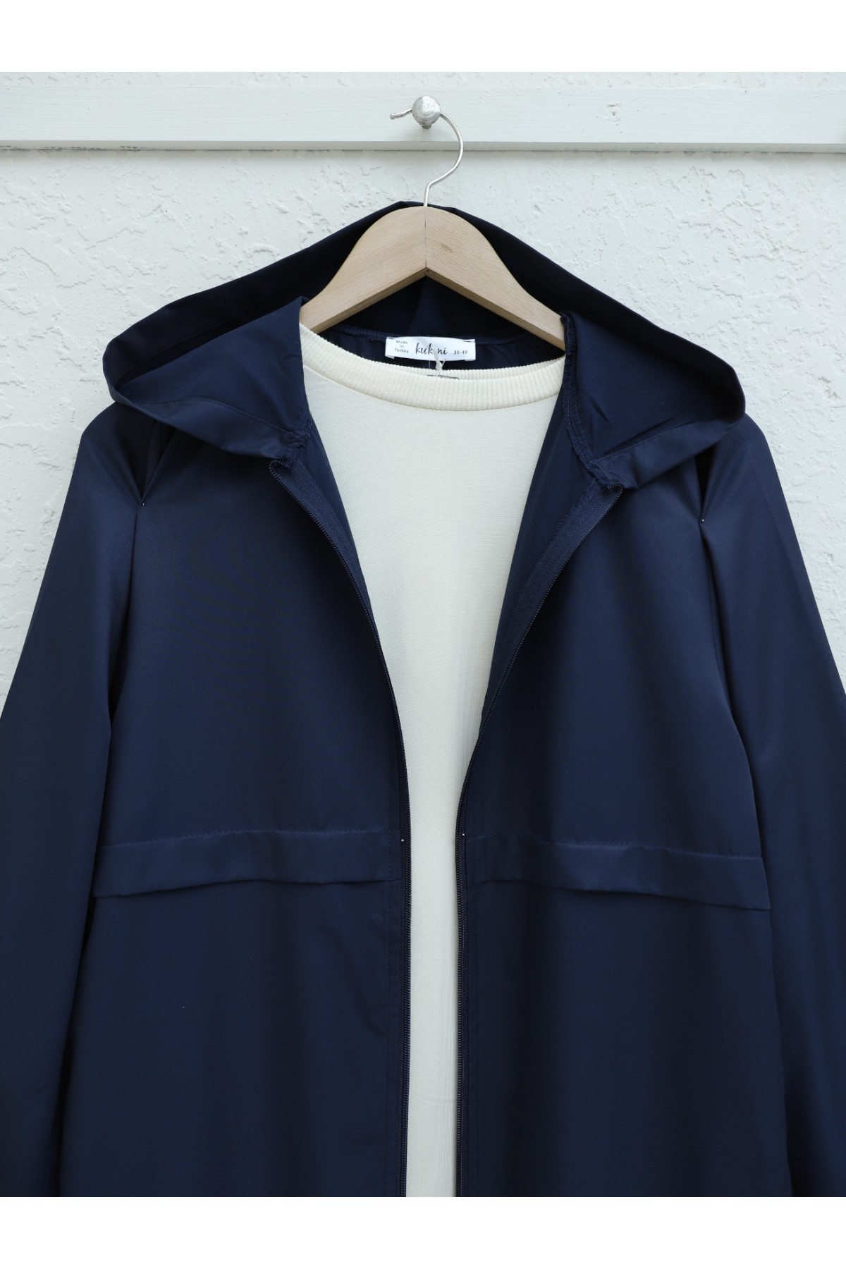 Boydan Fermuarlı Kapşonlu Uzun Yağmurluk -Laci