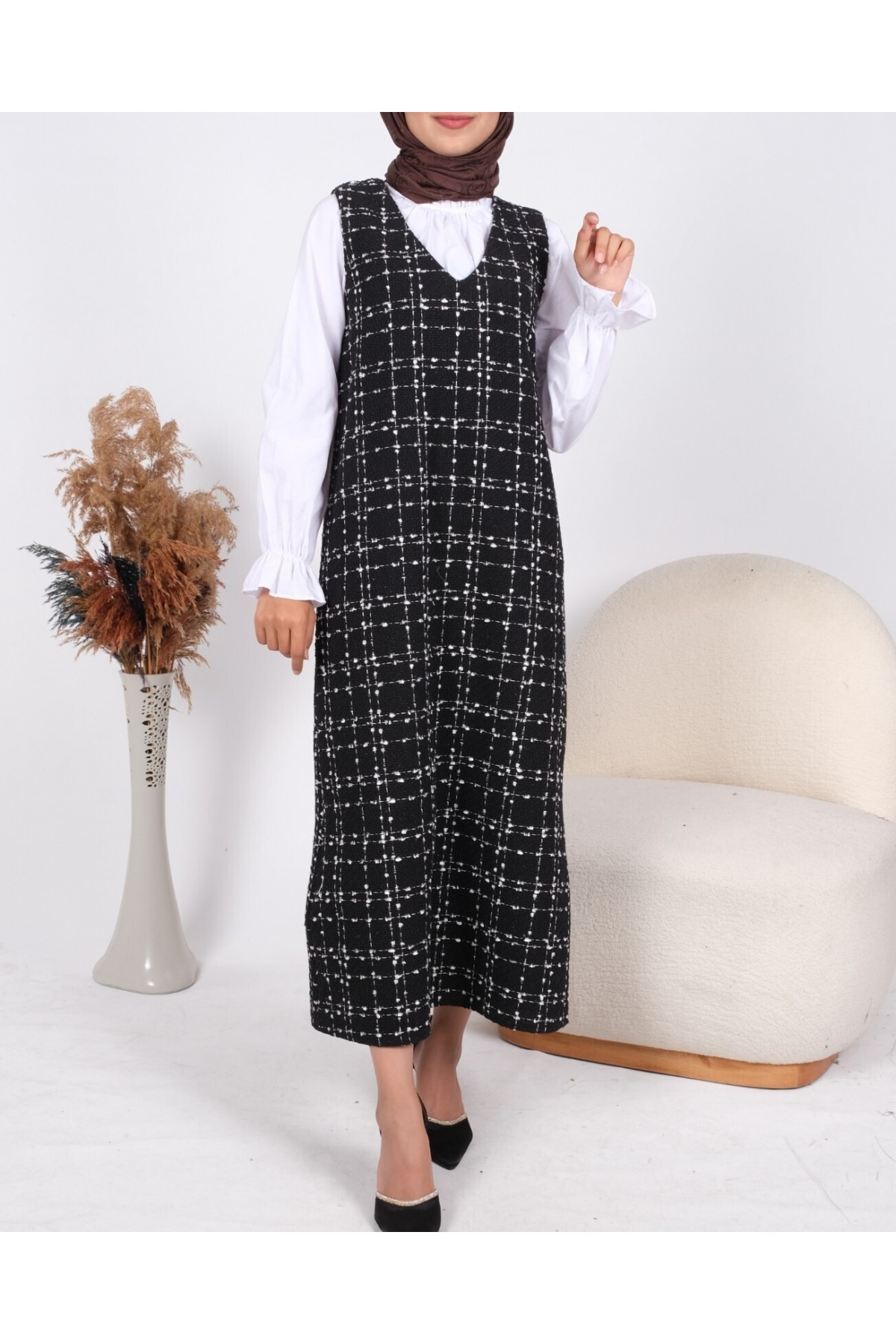 V Yaka Tuvit Jile  -Genel