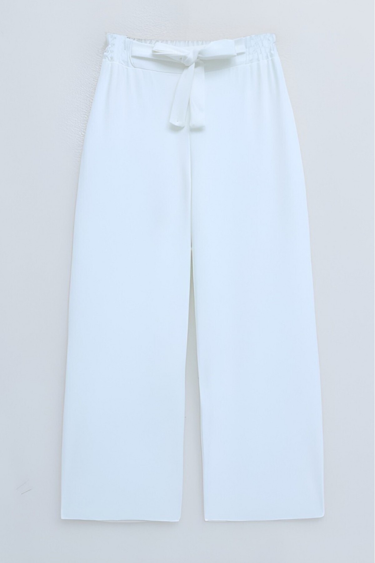 Duble Kumaş Beli Kuşaklı Bol Paça Pantolon  -Beyaz