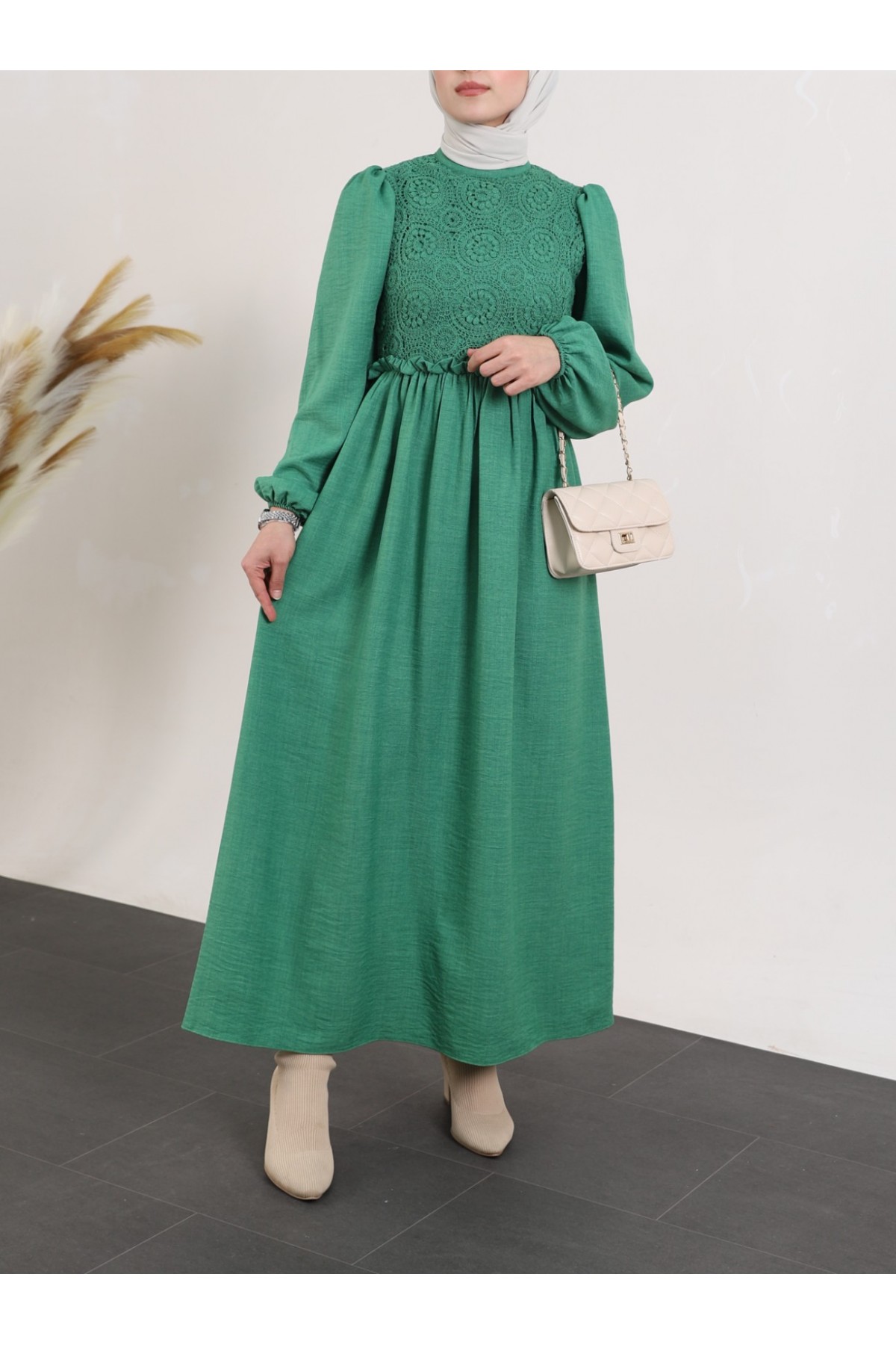 Robası Dantel Güpürlü Dantel Elbise -Yeşil