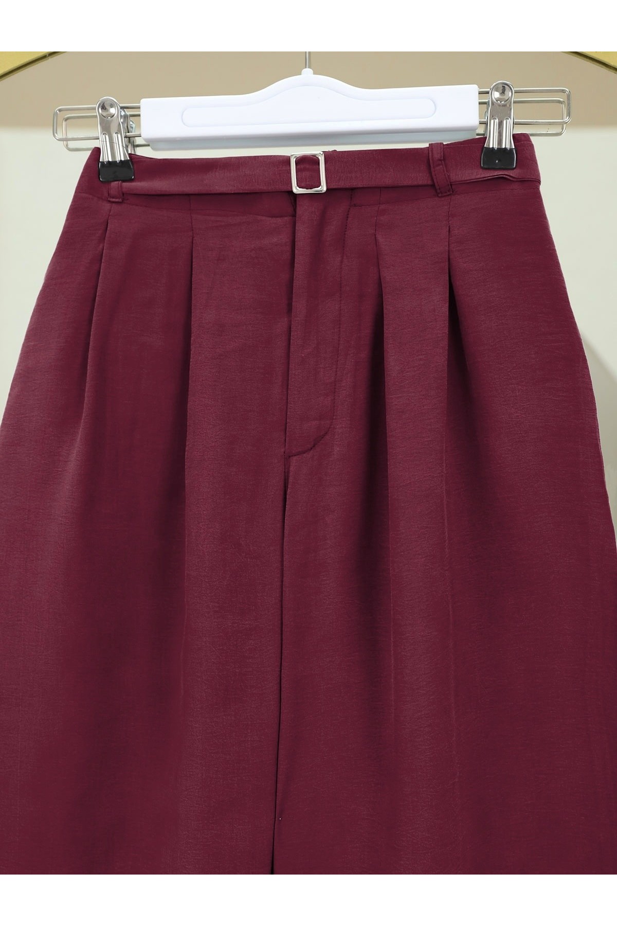 Beli Lastikli Kemer Detaylı Tensel Cupra Pantolon -Bordo