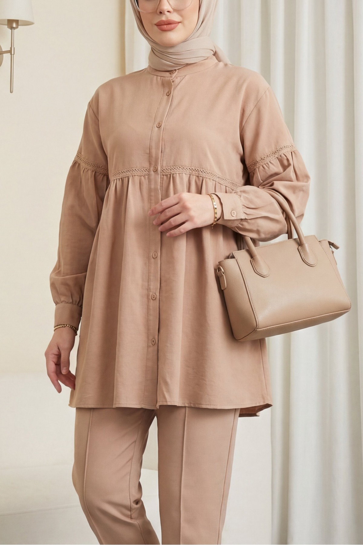 Robadan Büzgülü Dantel İşlemeli Keten Takım    -Karamel