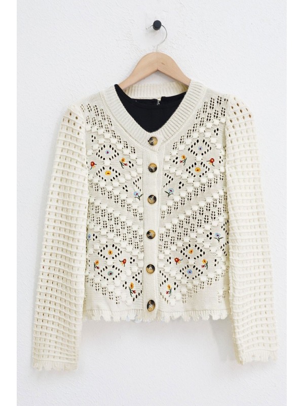 Çiçek Nakışlı Ponponlu Ajurlu Triko Hırka      -Krem