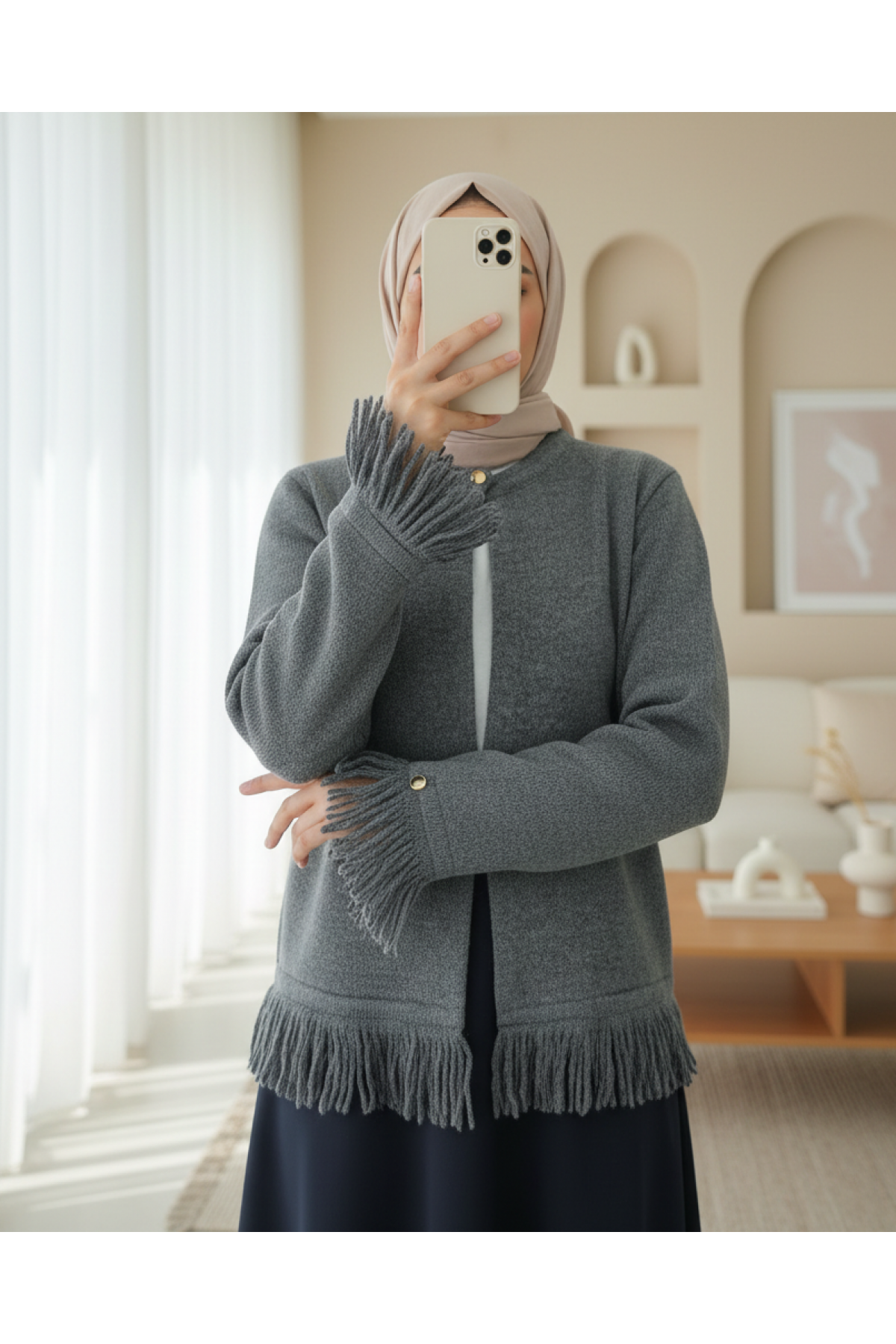 Tek Düğmeli Saçaklı Yumoş Triko Hırka   -Füme