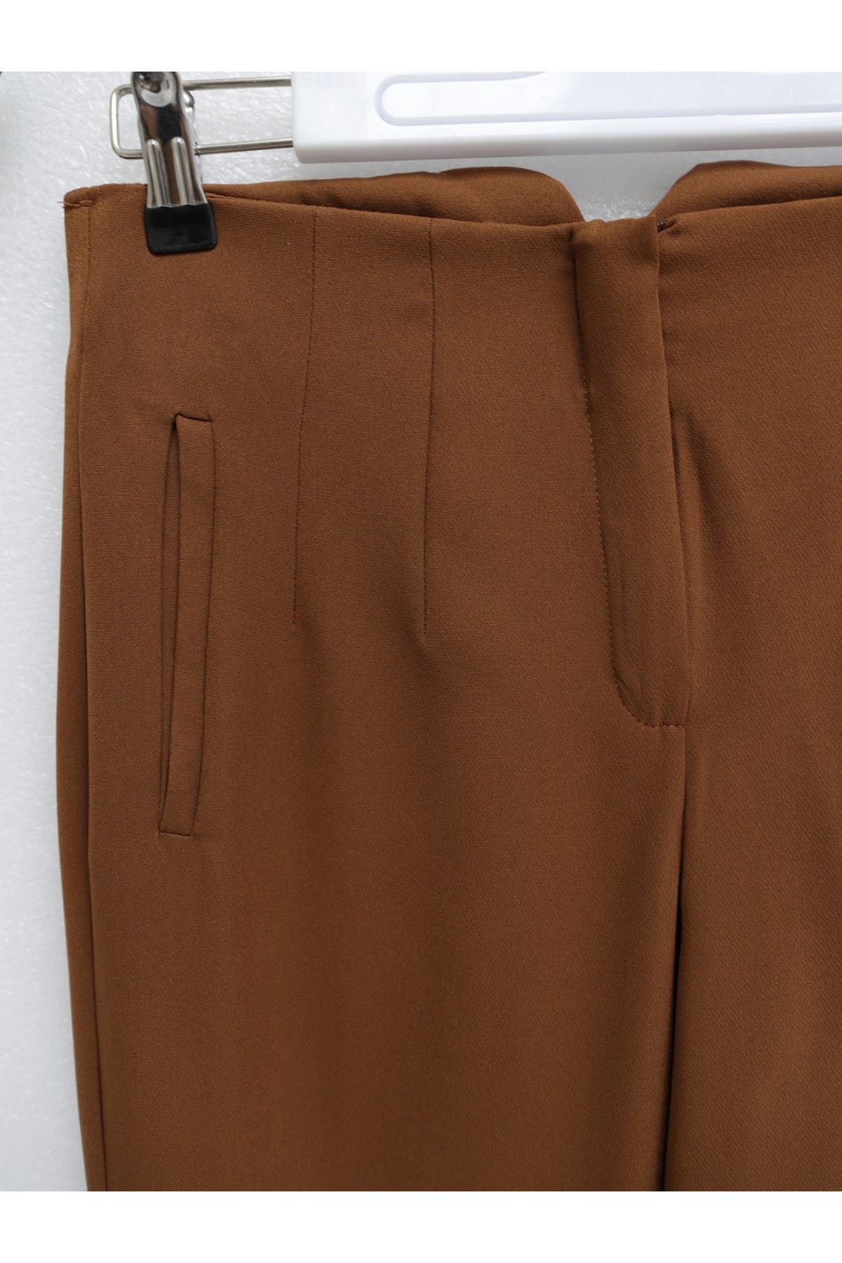 Pileli Fermuarlı Dar Paça Pantolon -Kahve