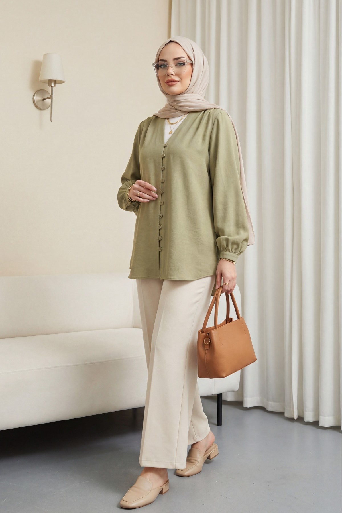 V Yaka Düğmeli Arkası Uzun Gömlek -Zeytin