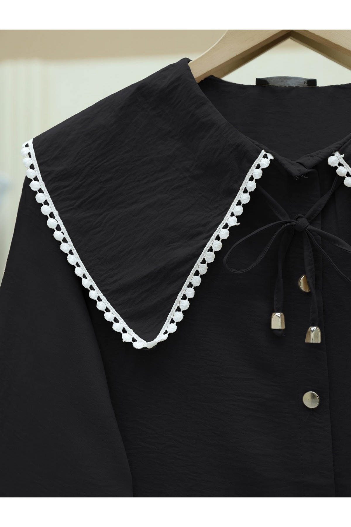 Bebe Yaka Dantelli Kolu Lastikli Gömlek -Siyah