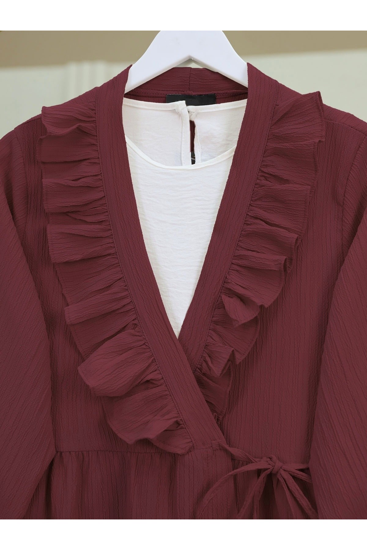 Önü Fırfırlı Bağlamalı Krinkıl Kimono -Bordo