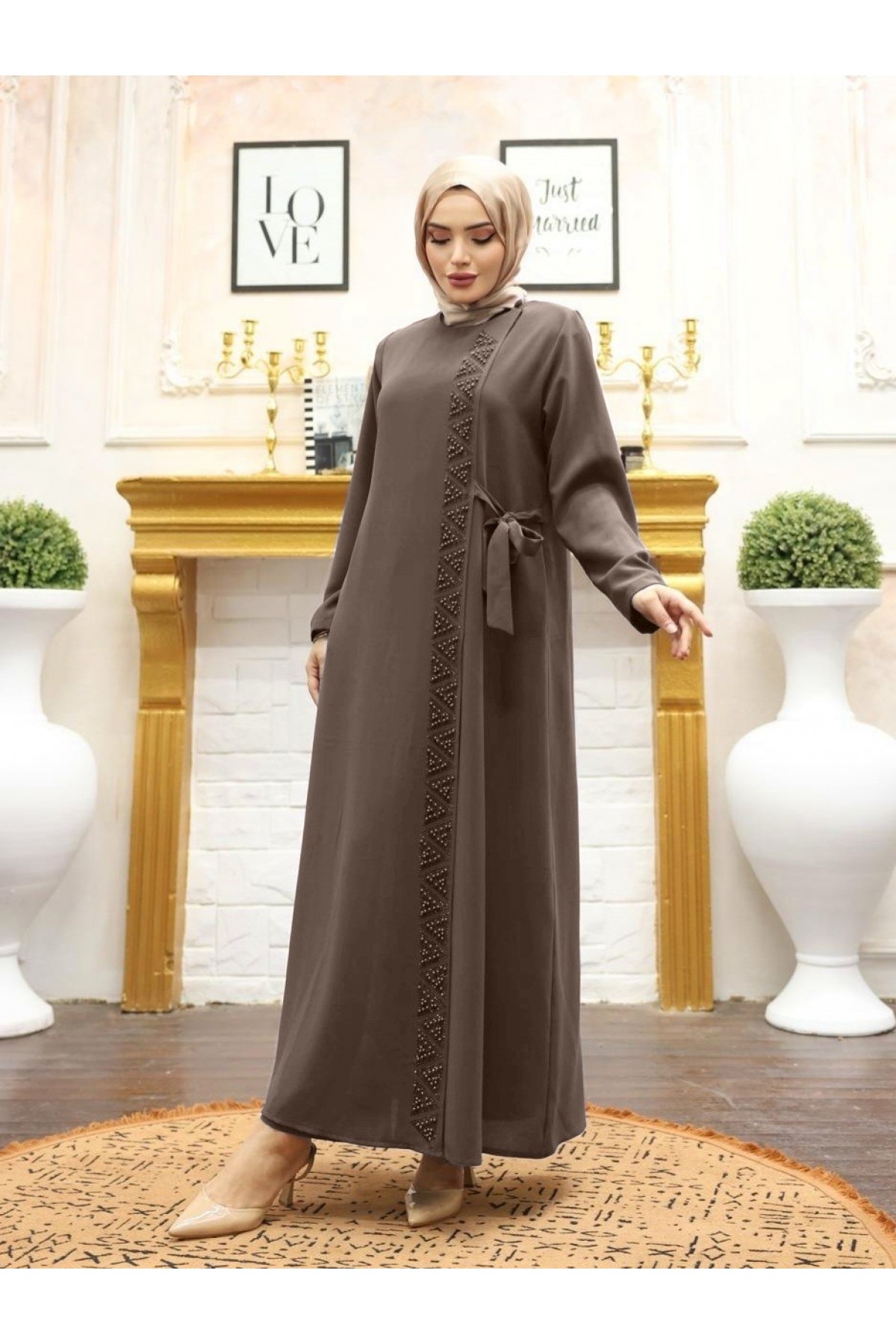 Önü Taş Detaylı Çift Kat Yandan Bağlamalı Ferace  -Kahve