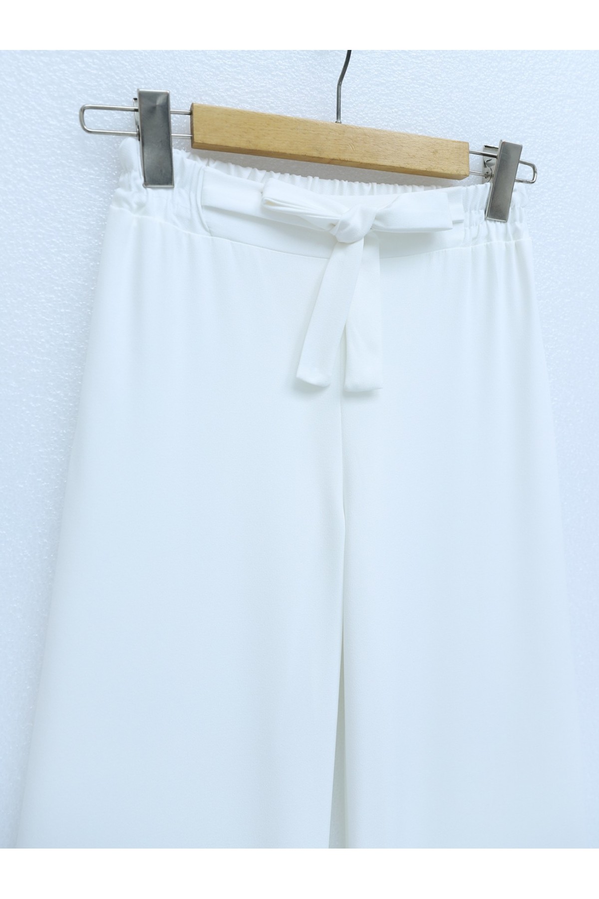 Duble Kumaş Beli Kuşaklı Bol Paça Pantolon  -Beyaz