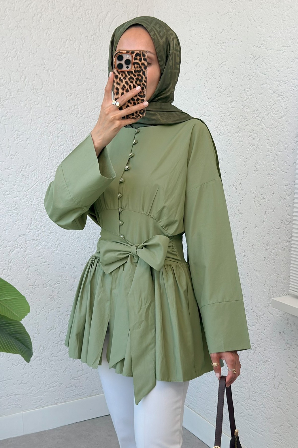 Beli Bağcıklı Boydan Taş Düğmeli Tunik -Çağla Y.