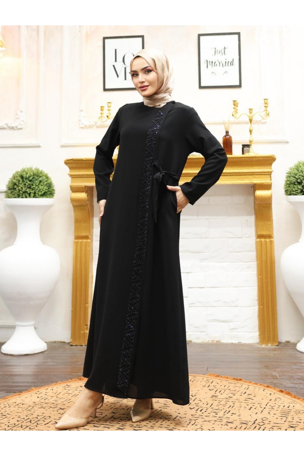 Önü Taş Detaylı Çift Kat Yandan Bağlamalı Ferace  -Siyah