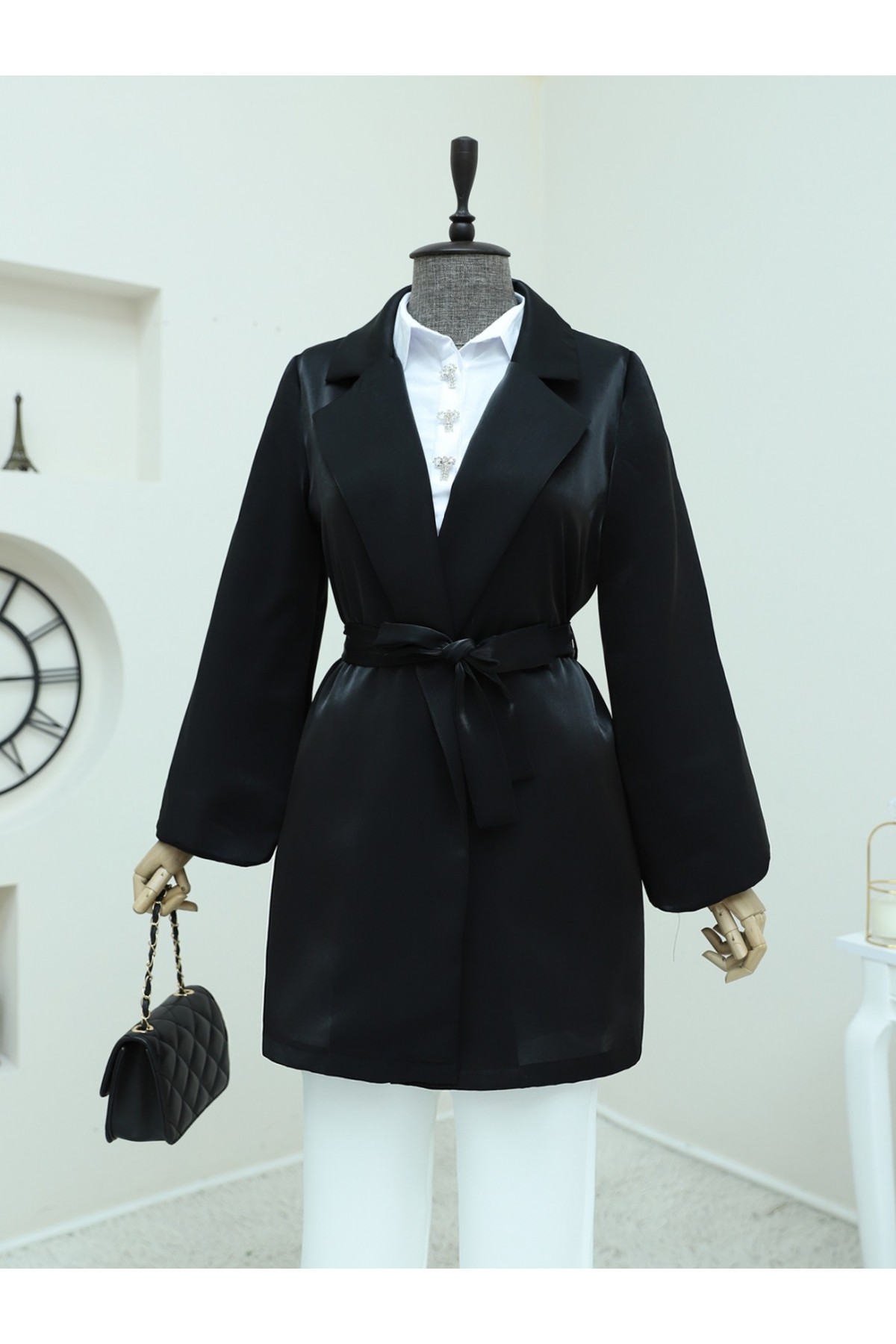 Kolları Volanlı Bağcıklı Saten Ceket -Siyah