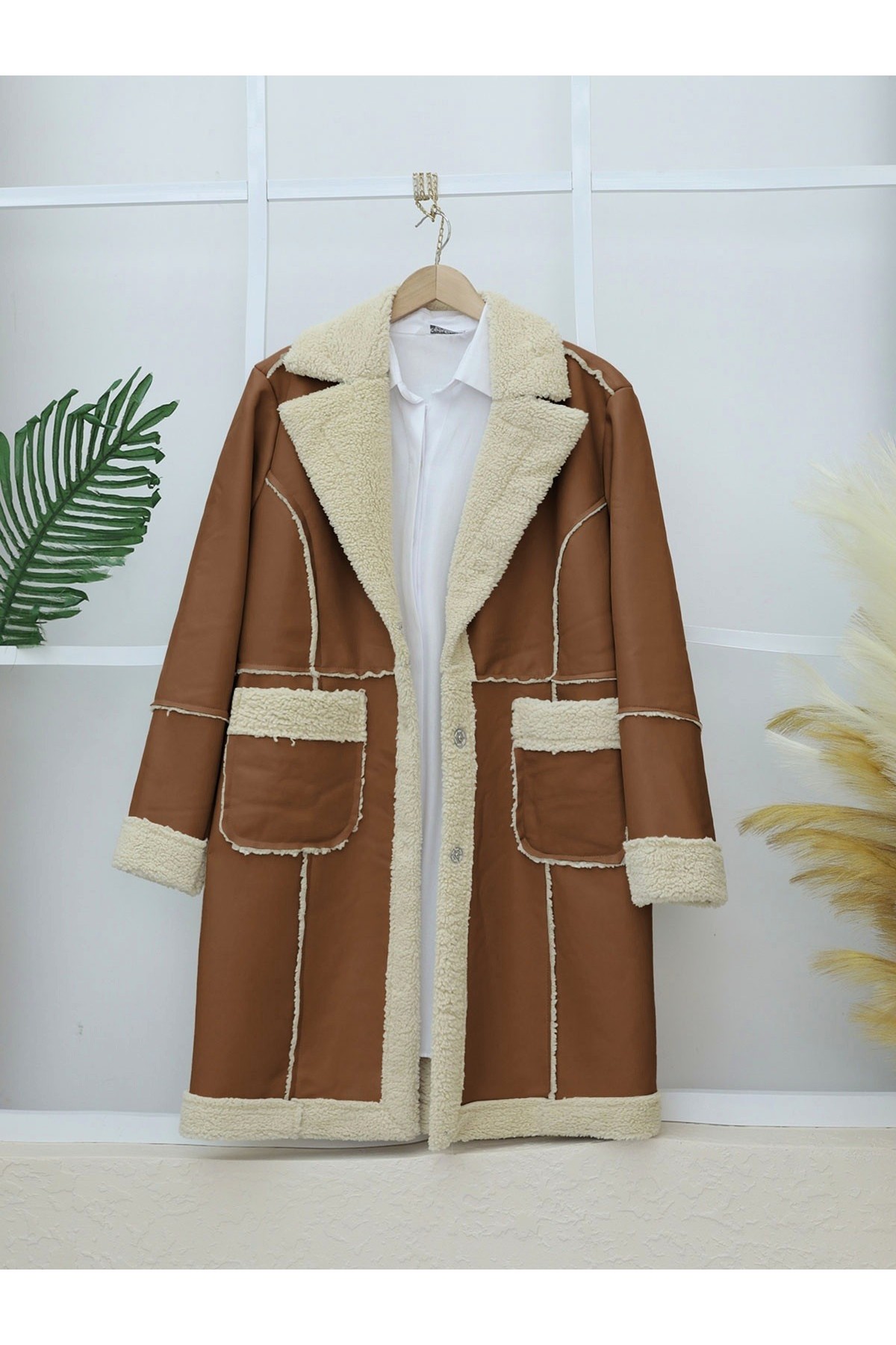 İçi Peluşlu Çıtçıtlı Cepli Deri Mont -Taba