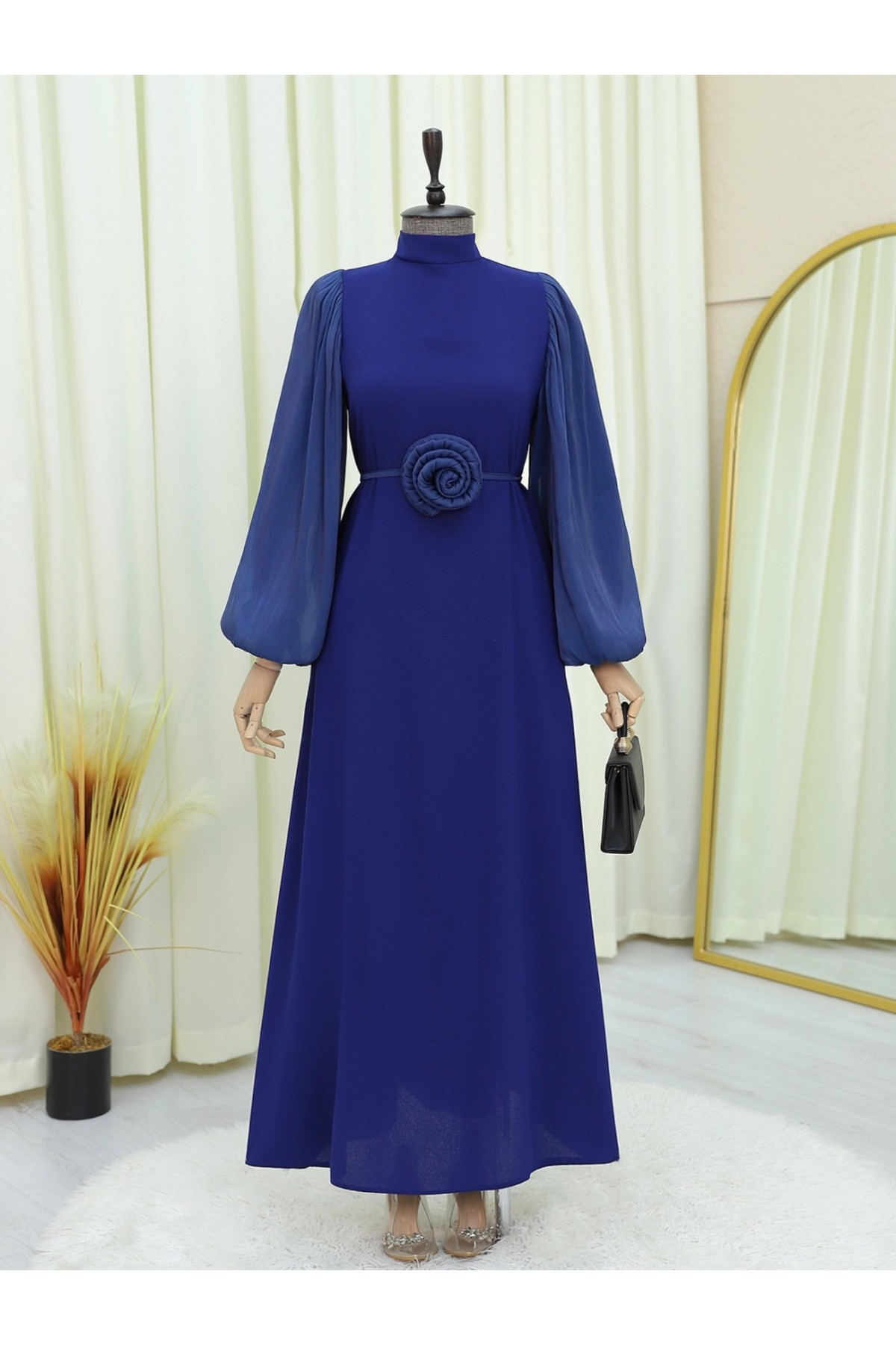 Balon Kol Manşeti Lastikli Güllü Kemerli Elbise -Laci