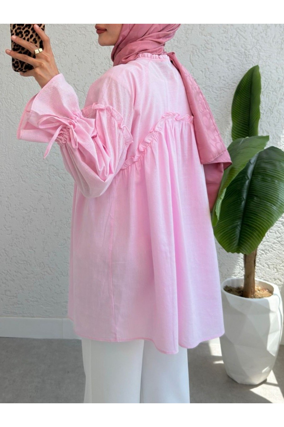 Yakası Ve Kolları Bağlamalı Önü Çiçek Detaylı Ham Keten Gömlek -Pembe