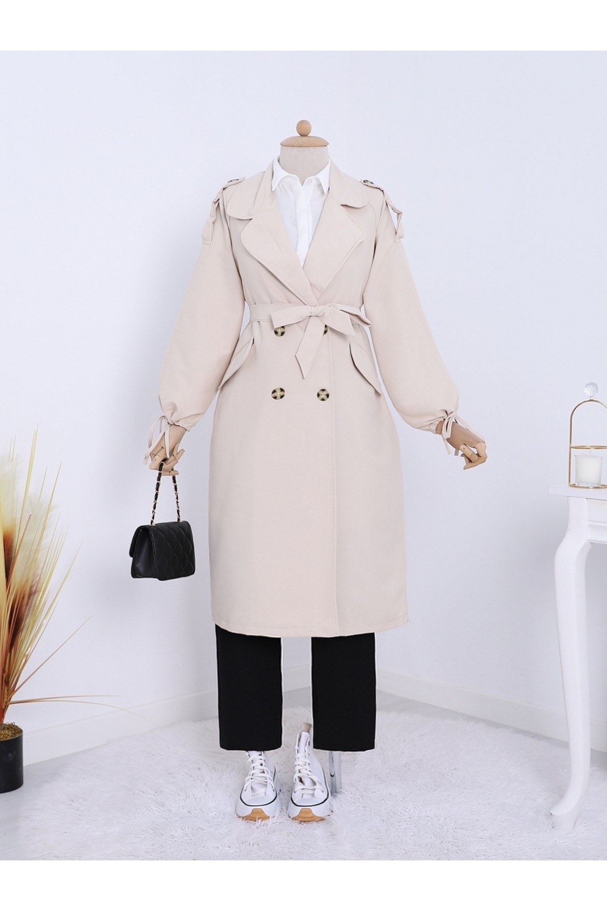 Kapaklı Cepli Kolu Bağcıklı Trençkot -Taş