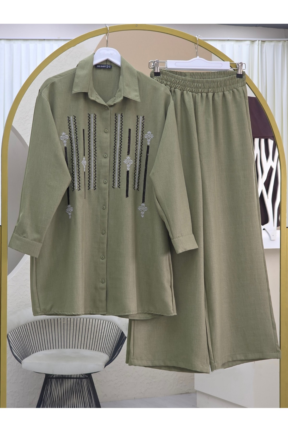 Önü Düğmeli Pul Payetli Pantolonlu Sofya Keten Takım  -Haki