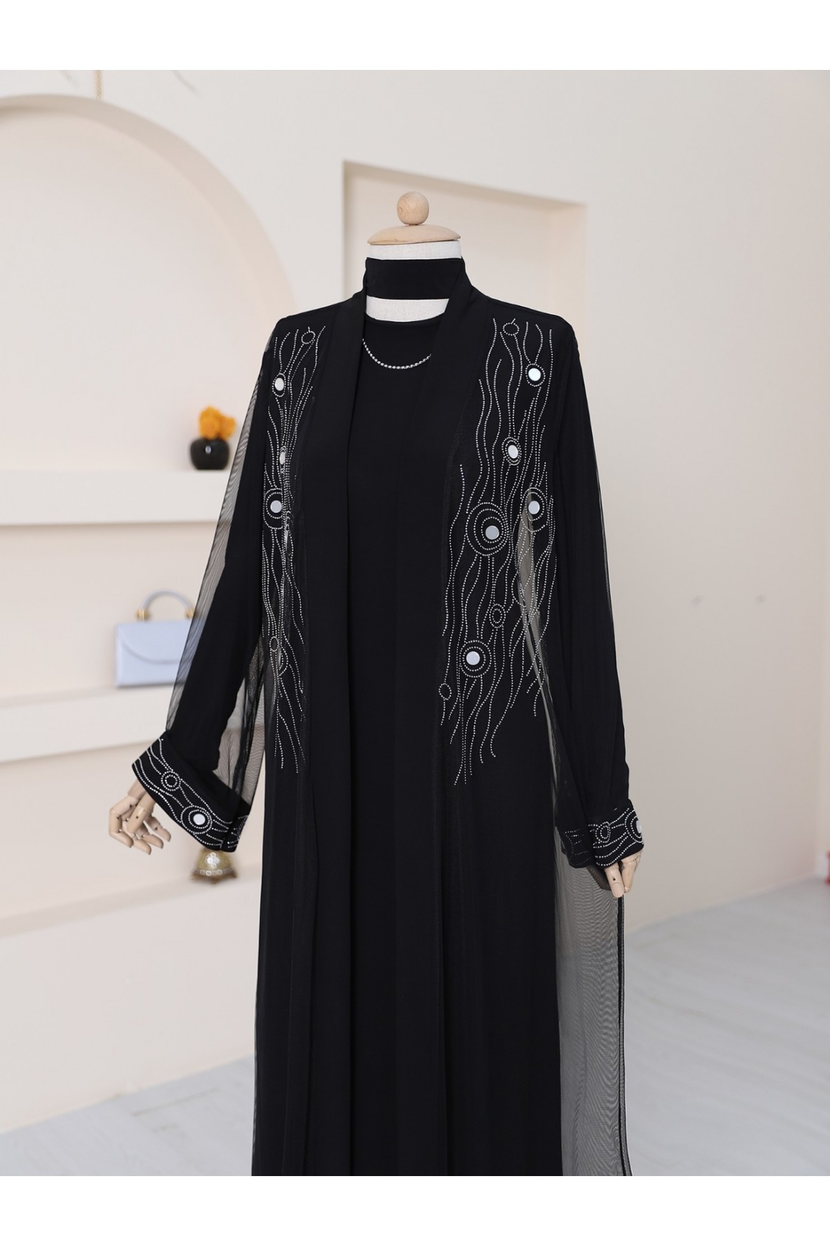 Önü Ve Manşeti Taşlı Abaya  -Gümüş