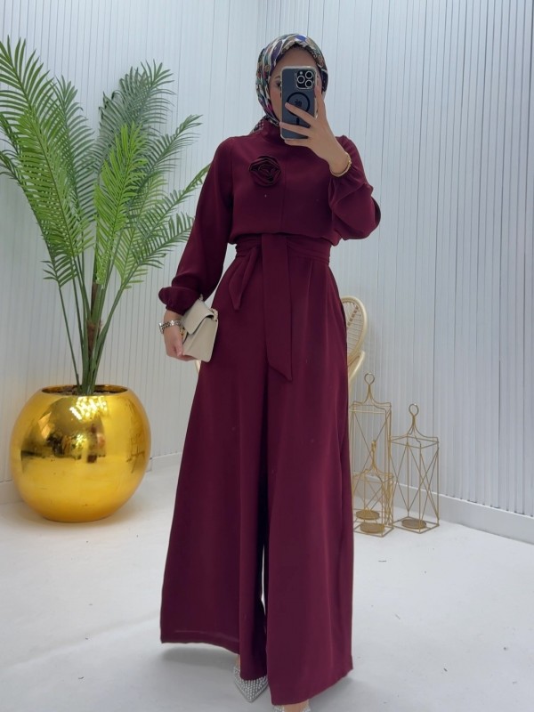 Dik Yaka Kemerli Güllü Tulum -Bordo