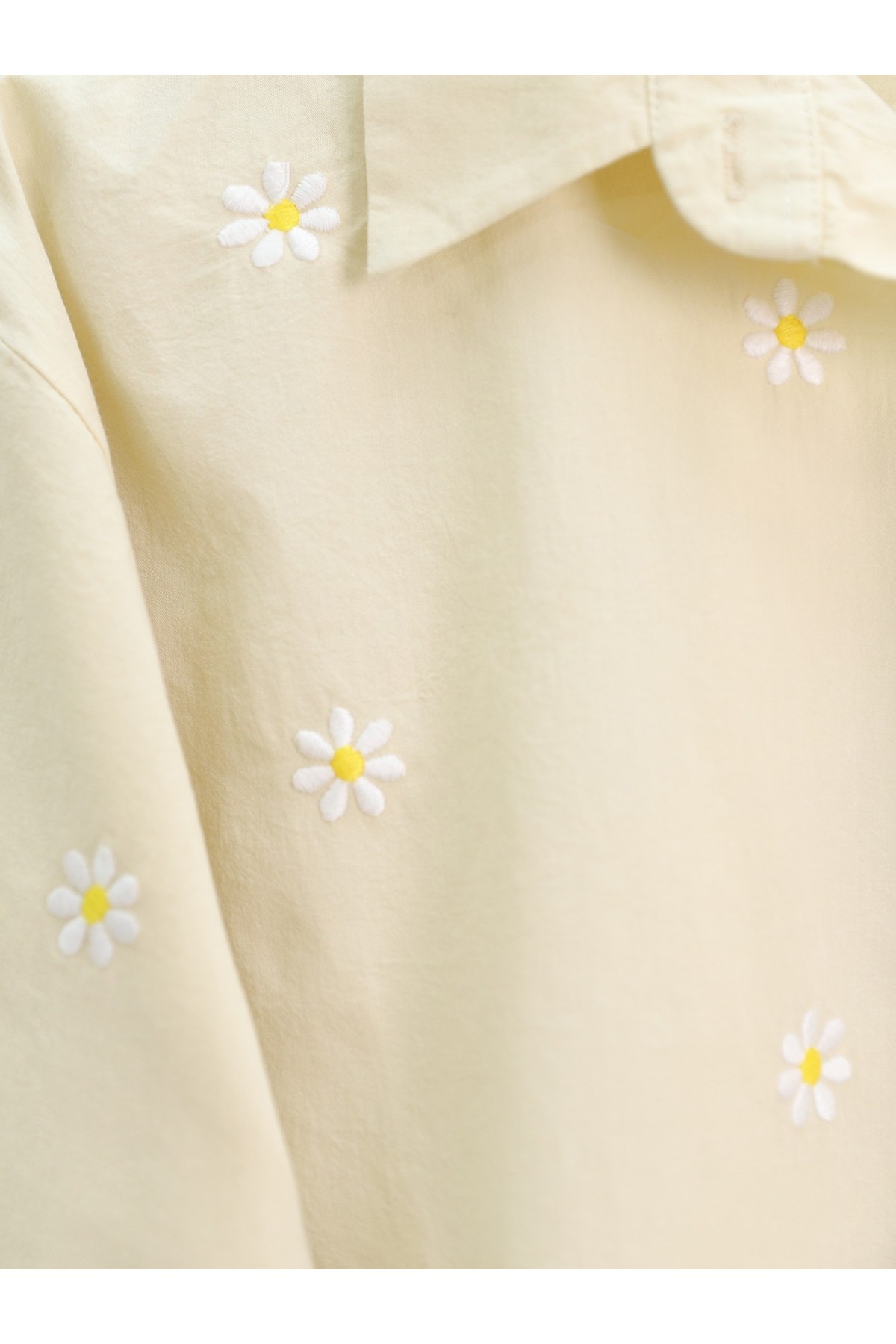 Tek Papatya Nakışlı Arkası Uzun Gömlek -Bej