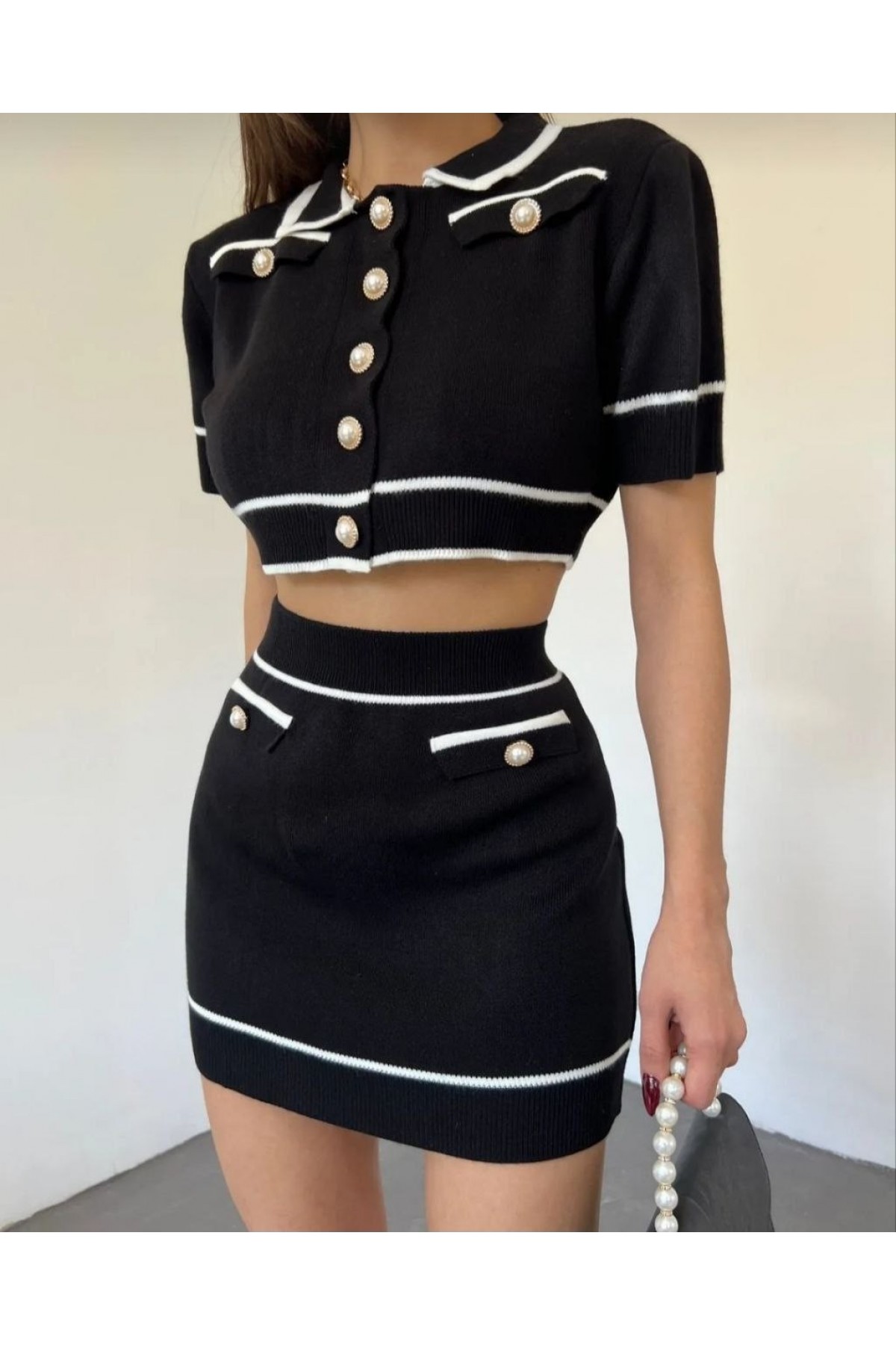 Cep Detaylı İnci Düğmeli Triko Crop Takım -Siyah