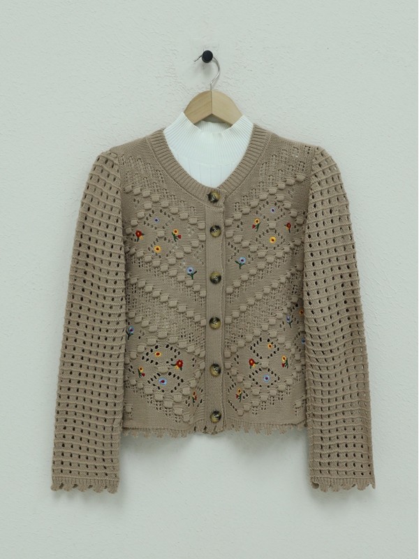 Çiçek Nakışlı Ponponlu Ajurlu Triko Hırka     -Vizon