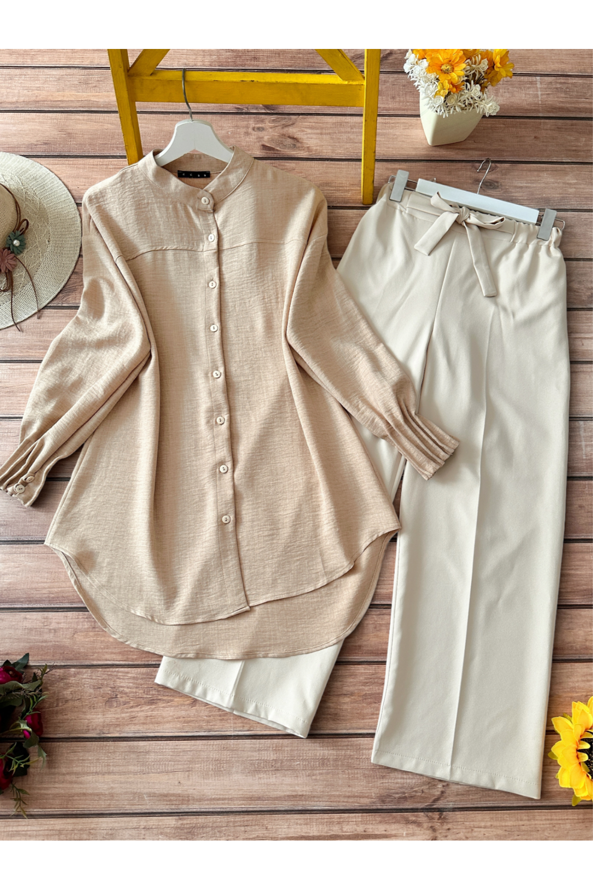 Kol Manşeti Drapeli Oval Kesim Gömlek -Açık Vizon