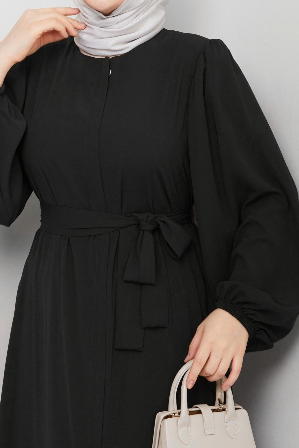 Kolu Lastikli Beli Bağlamalı Fermuarlı Ferace -Siyah