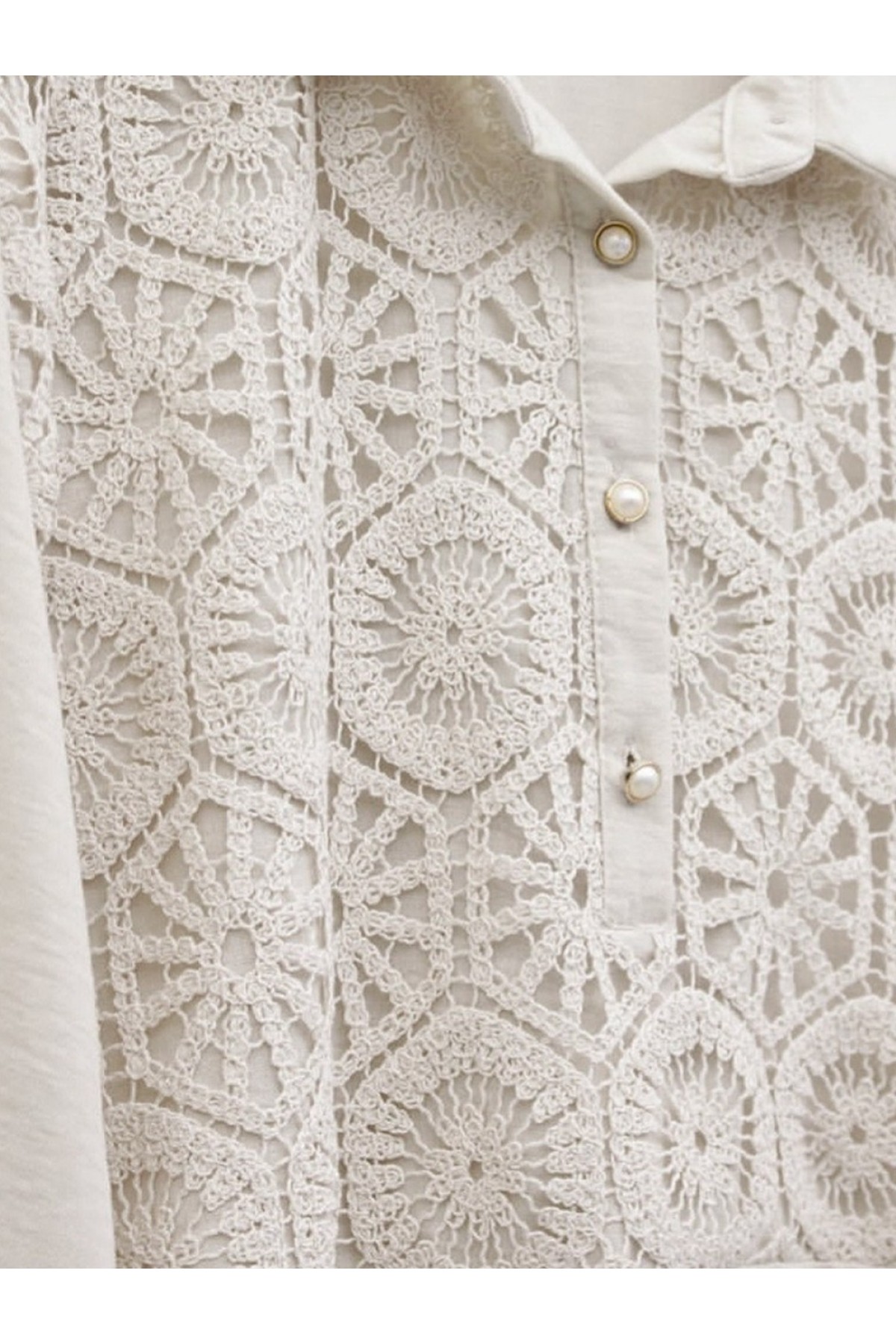Dantel İşlemeli Eteği Düğme Detaylı Gömlek  -Taş