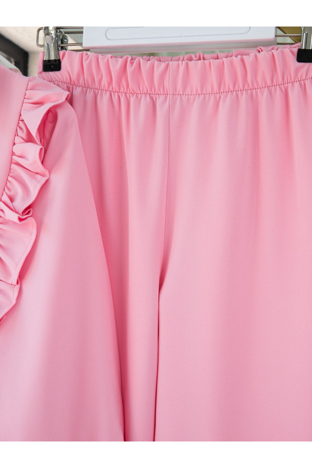 Önü Fırfırlı Bağcıklı Eteği Katlı Pantolonlu Kimono Takım    -Pembe