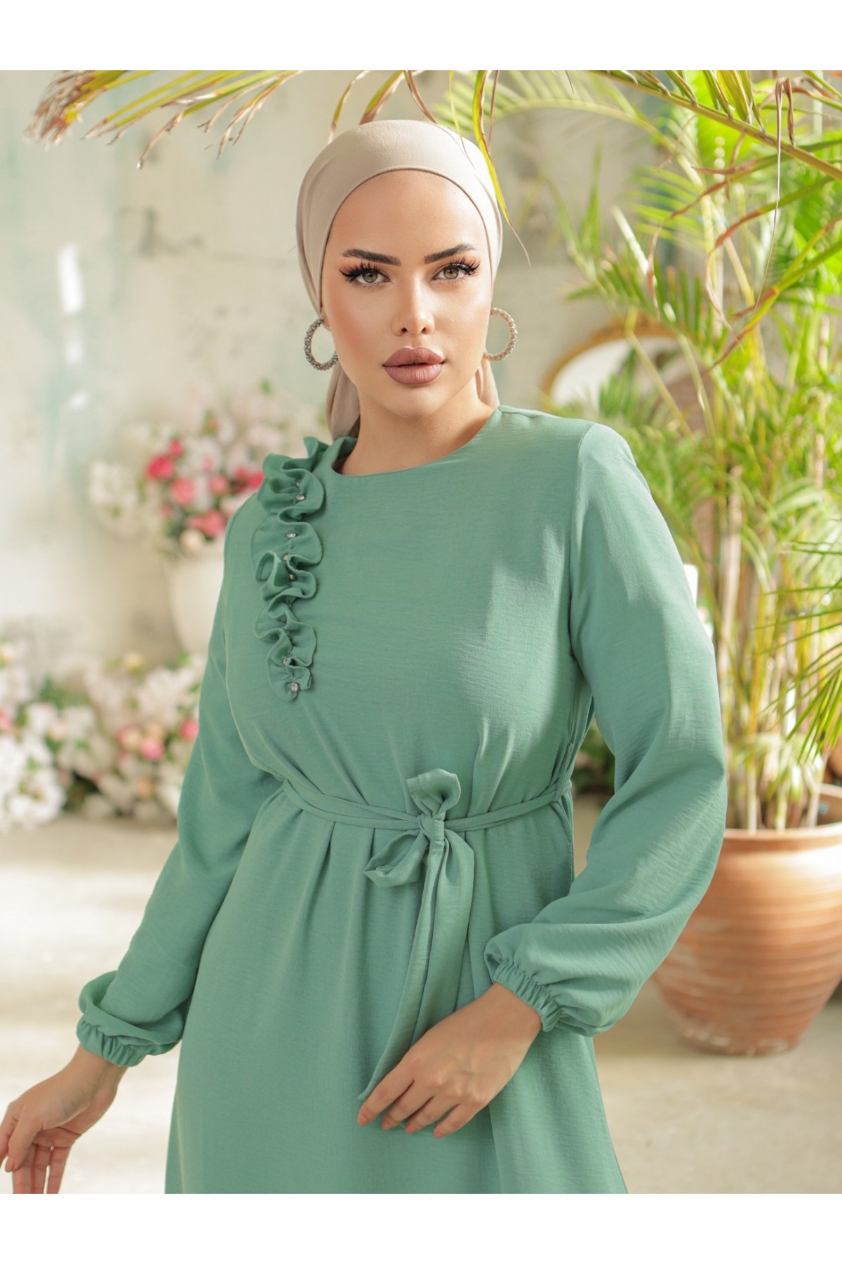 Fırfır Taş Detaylı Parça Eteklii Kemerli Ayrobin Elbise -Çağla Y.