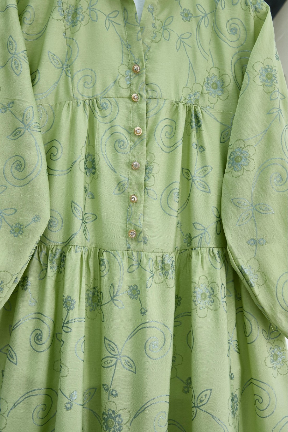 Kolu Lastikli Yarım Düğmeli Jakar Baskılı Parçalı Elbise  -Haki