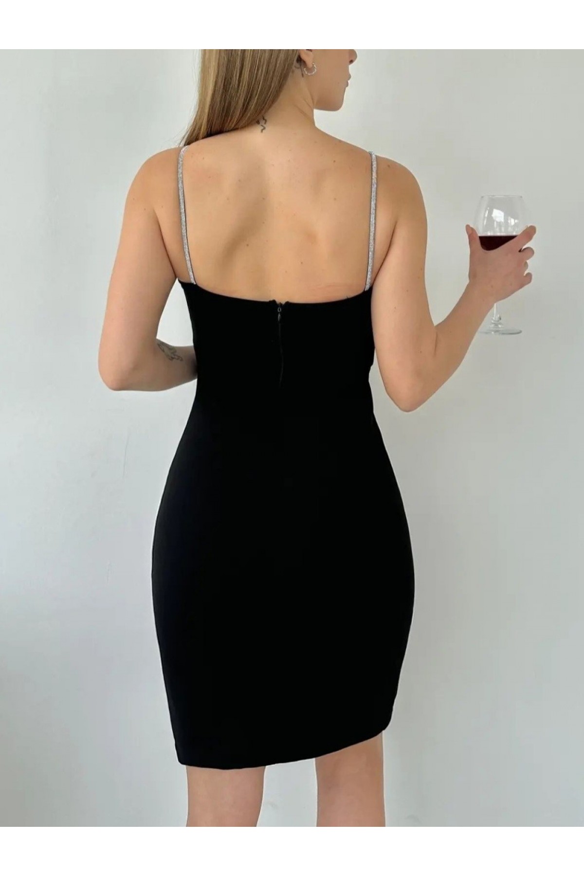 Askı Taş Detaylı Yırtmaçlı Mini Elbise  -Siyah