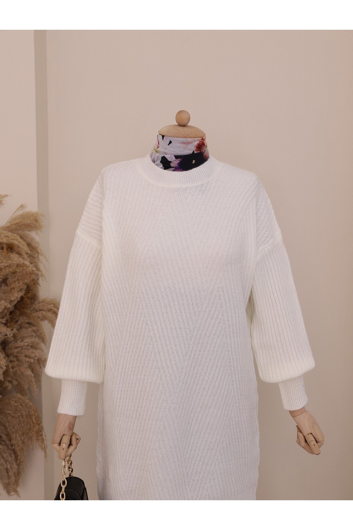 Bisiklet Yaka Baklava Desen Triko Kazak  -Beyaz