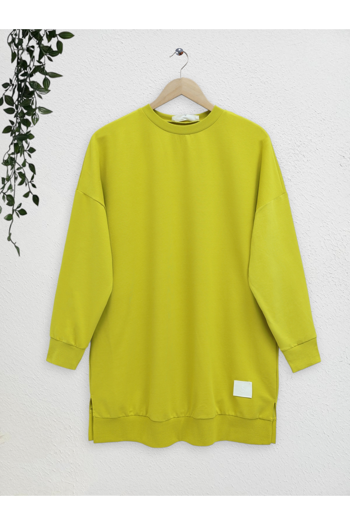 Bisiklet Yaka Yırtmaçlı Armalı Sweat  -Yağ Yeşili