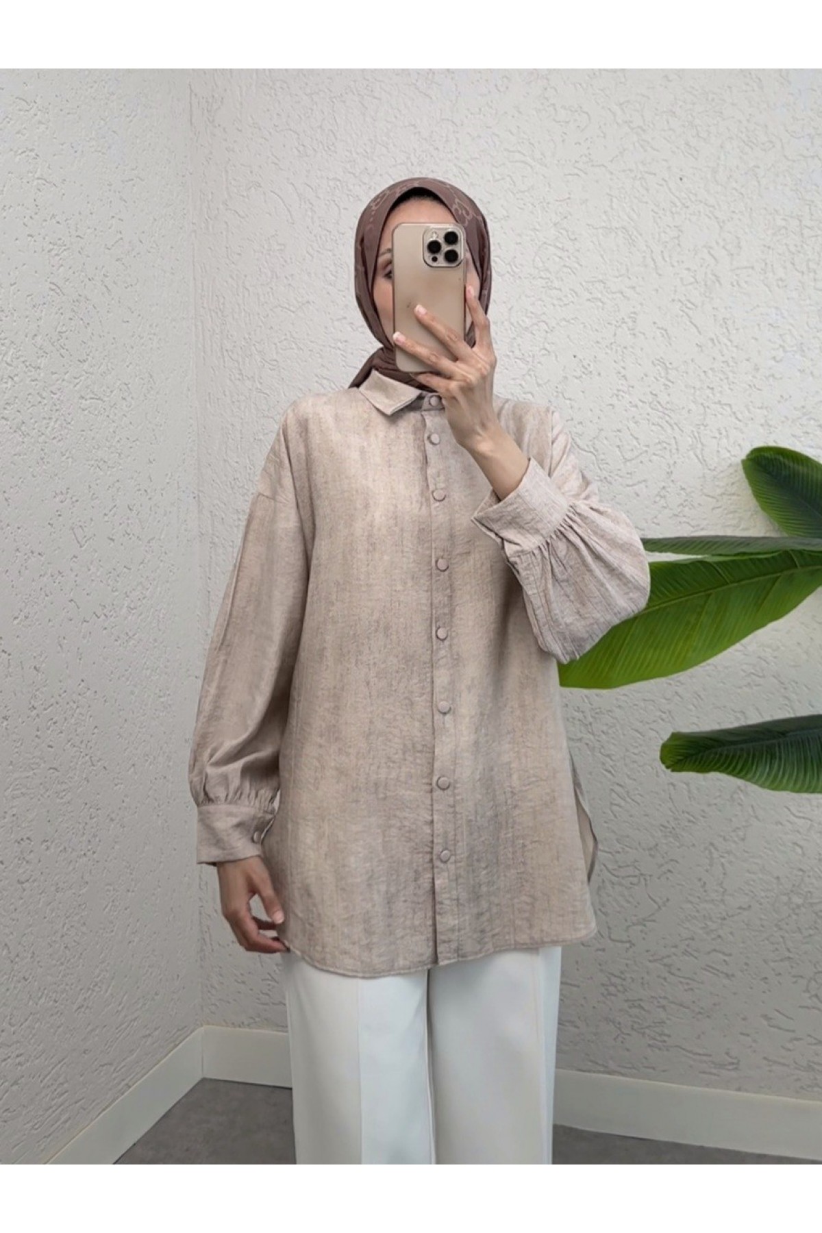 Yırtmaçlı Eteği Oval Kesim Gömlek -Açık Vizon