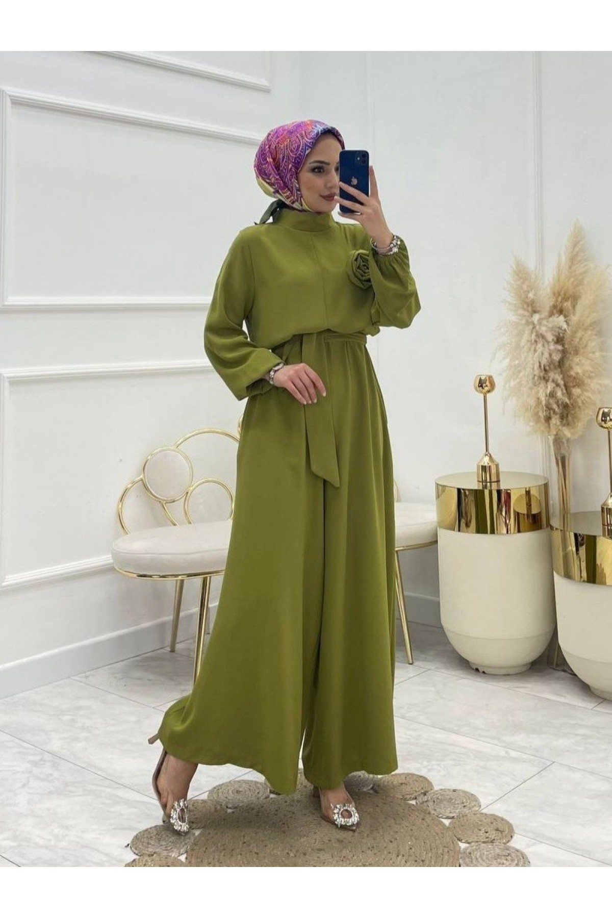 Dik Yaka Kemerli Güllü Tulum -Yağ Yeşili