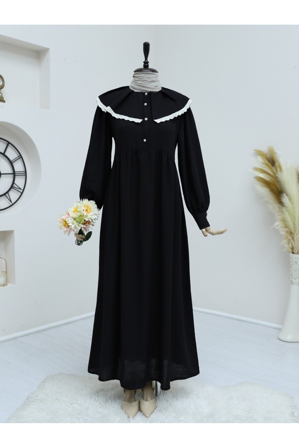 Önlük Yaka Büzgülü Yarım Düğme Keten Elbise  -Siyah