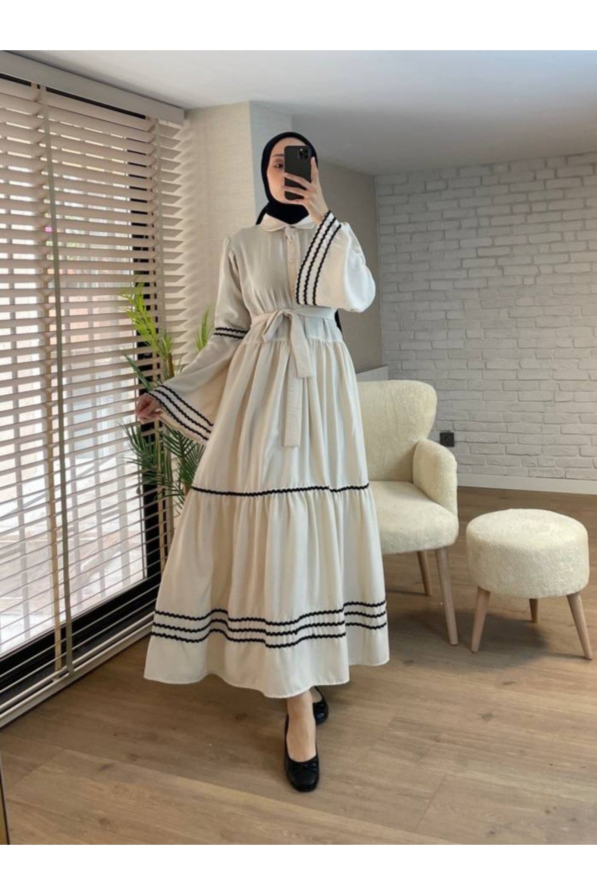 Kolları Ve Eteği Süzene Işlemeli Parçalı Elbise -Taş