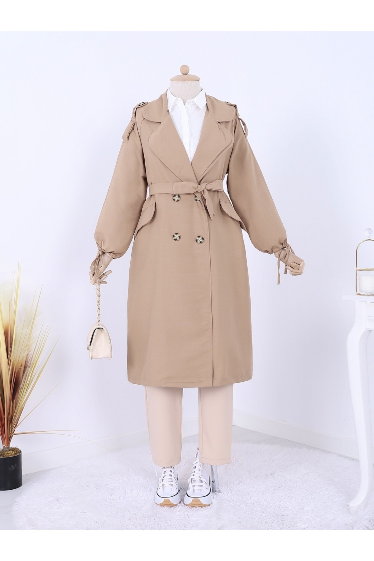 Kapaklı Cepli Kolu Bağcıklı Trençkot -Vizon