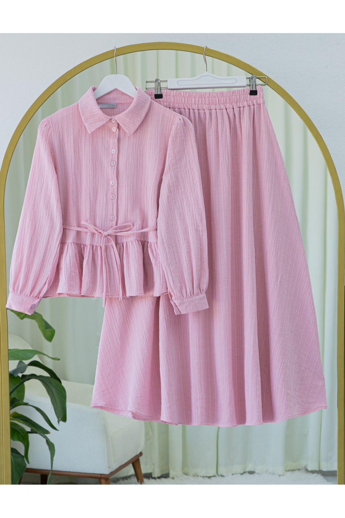 Eteği Fırfırlı Düğmeli Beli Bağcıklı Etekli Takım -Pembe