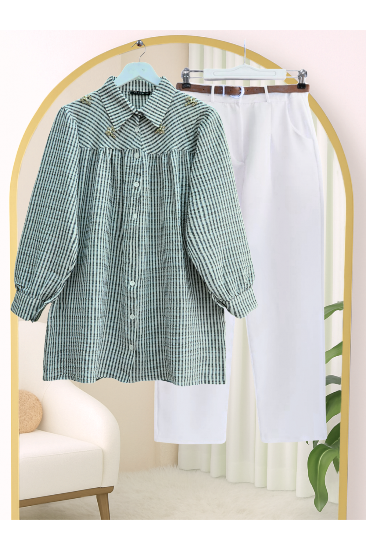 Üstü Taş Ve Boncuk Detaylı Çizgili Gömlek -Siyah