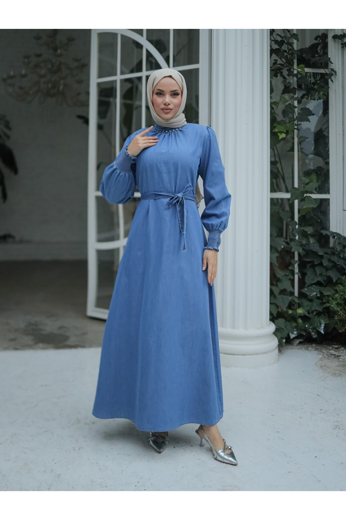 Kolu Lastikli Yakası Taşlı Kot Elbise -Mavi