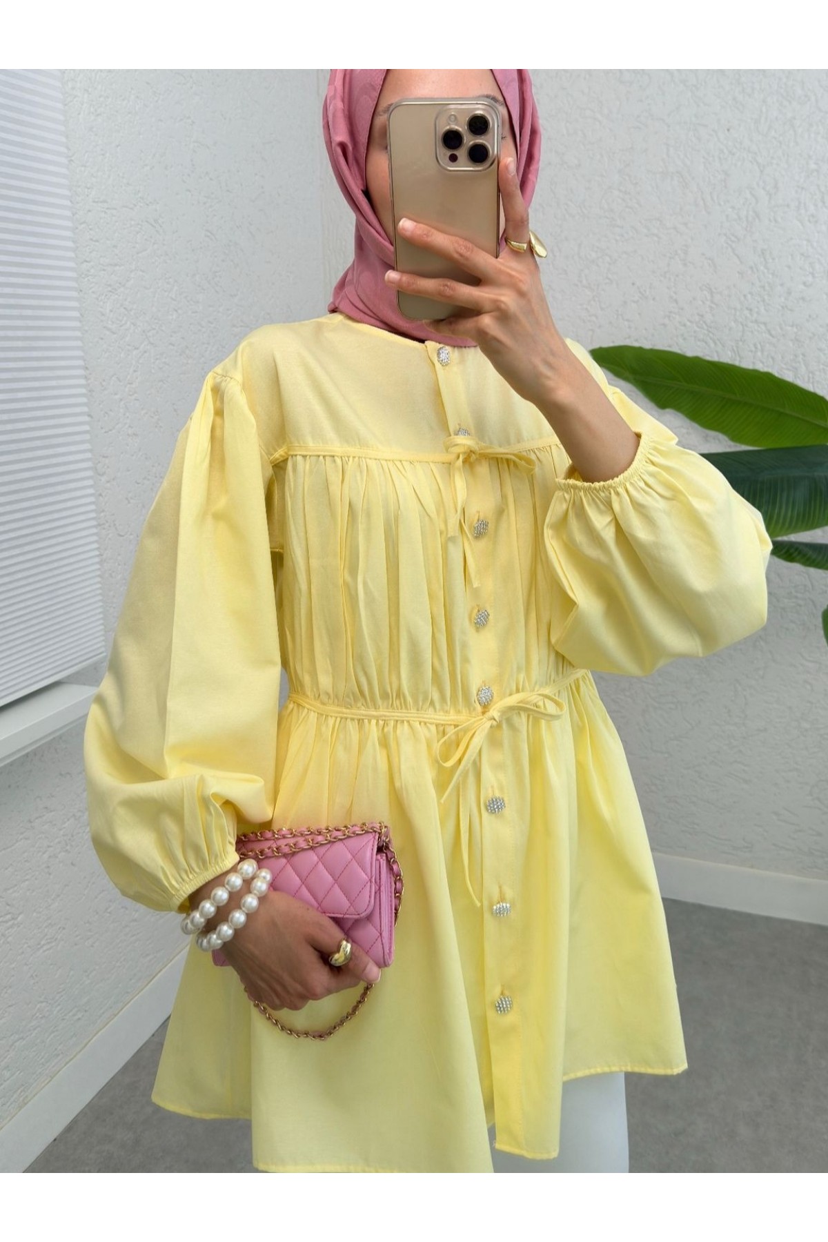 Taşlı Düğmeli Kolu Lastikli Bağlama Detaylı Gömlek -Sarı