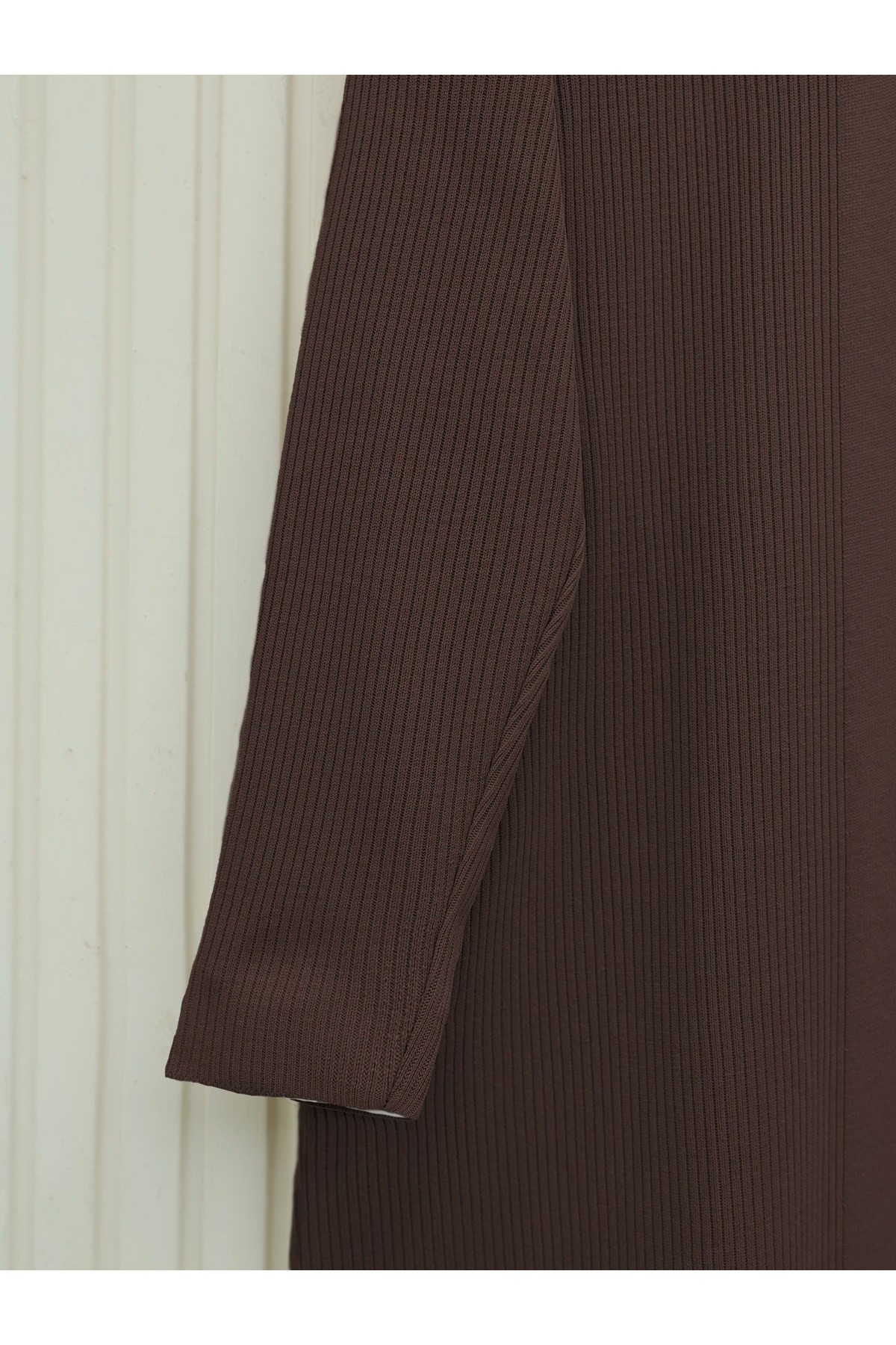 Yanları Yırtmaçlı Fitilli Uzun Triko Hırka -Kahve