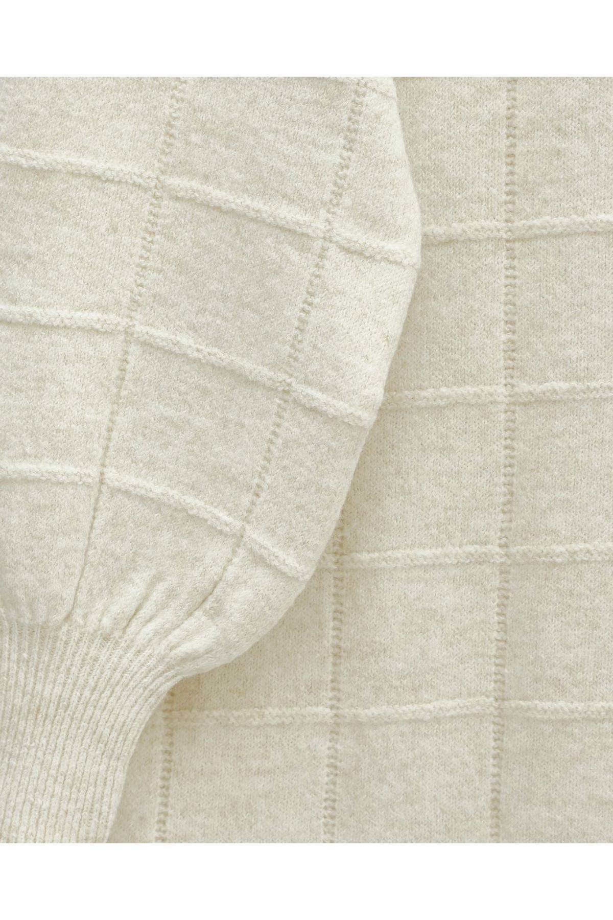 Kare Desenli Yırtmaçlı Yumoş Triko Tunik -Ekru