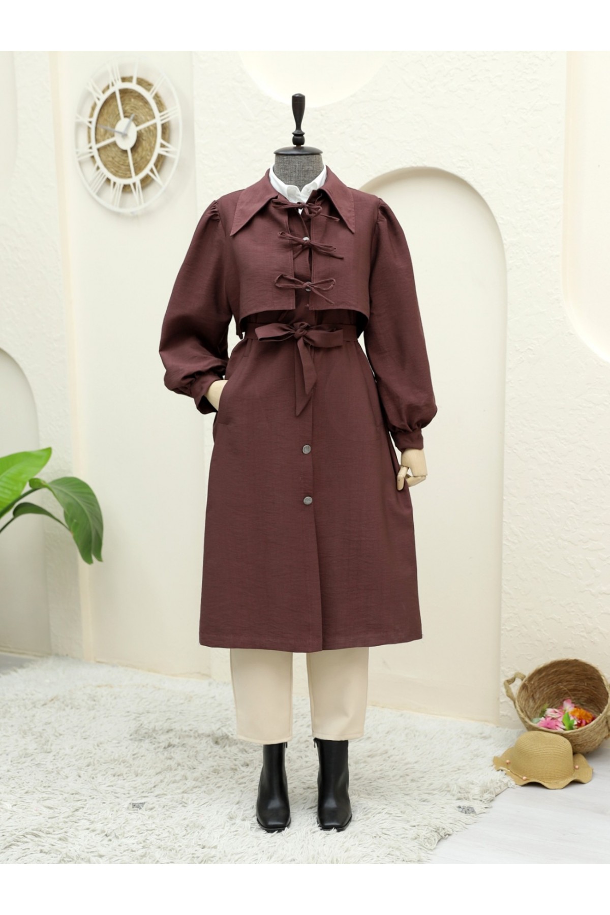 Önü Bağlama Detaylı Düğmeli Cepli Trençkot -Mürdüm