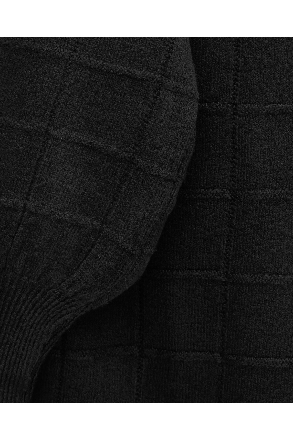 Kare Desenli Yırtmaçlı Yumoş Triko Tunik -Siyah